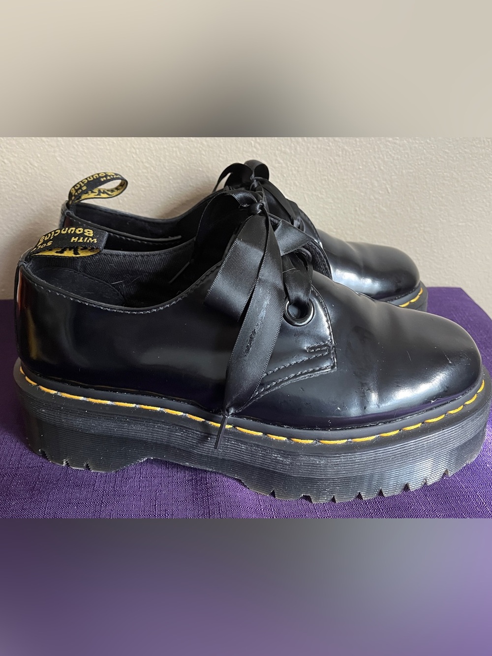 Dr. Martens Black Patent Leather Oxford HOLLY Size 8 New
